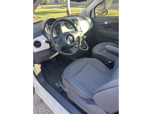 2012 FIAT 500 Lounge