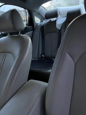 Photo 5 of 12 of 2018 Hyundai Sonata Limited