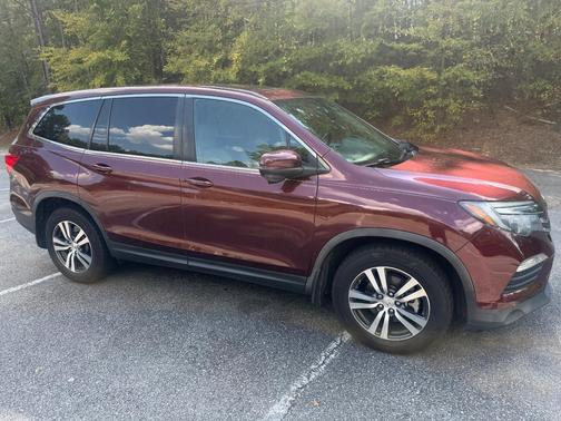 Red 2018 Honda Pilot EX-L