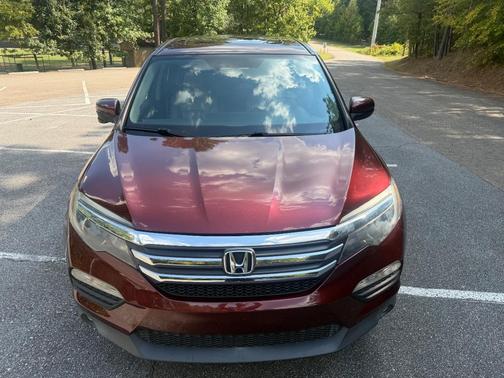 Red 2018 Honda Pilot EX-L