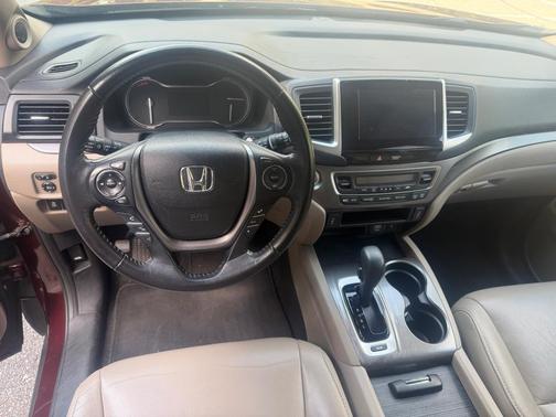Red 2018 Honda Pilot EX-L