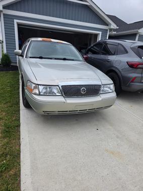 Gold 2003 Mercury Grand Marquis GS