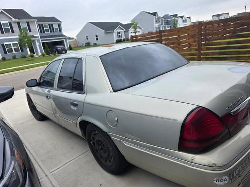 Gold 2003 Mercury Grand Marquis GS