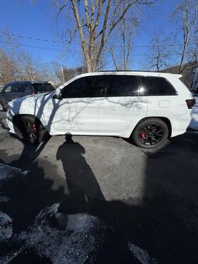 White 2019 Jeep Grand Cherokee SRT