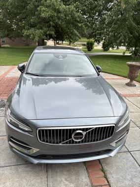 Gray 2018 Volvo S90 T6 Inscription