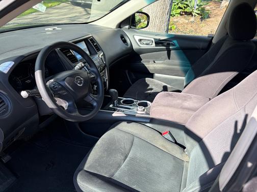 2014 Nissan Pathfinder S