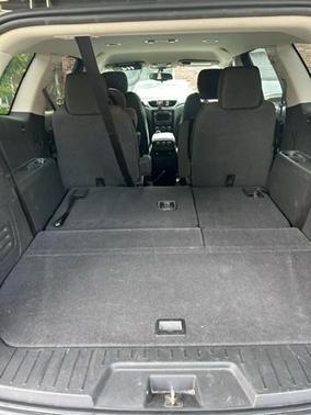 Gold 2017 Chevrolet Traverse 1LT