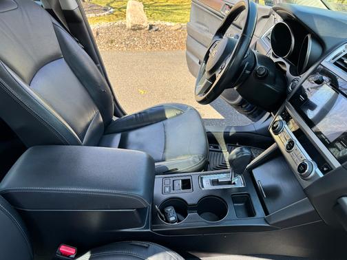 2017 Subaru Legacy 2.5i Limited