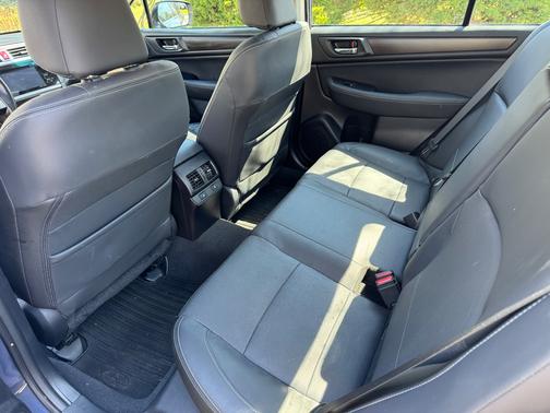 2017 Subaru Legacy 2.5i Limited