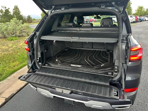Blue 2019 BMW X5 xDrive40i