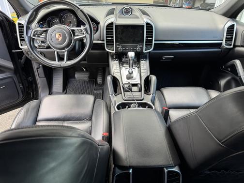 Black 2017 Porsche Cayenne Cayenne Platinum Edition