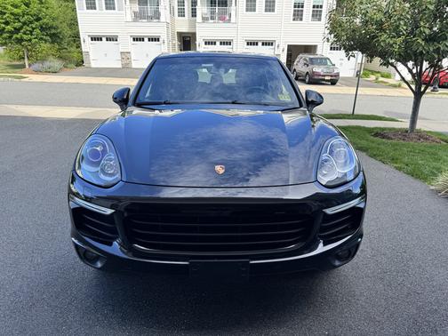 Black 2017 Porsche Cayenne Cayenne Platinum Edition