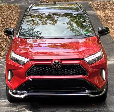 2025 Toyota RAV4 Plug-In Hybrid XSE