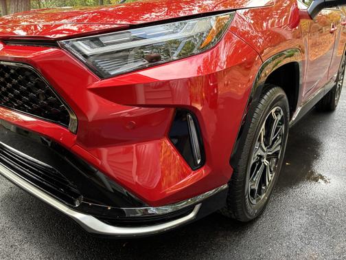 2025 Toyota RAV4 Plug-In Hybrid XSE