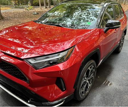 2025 Toyota RAV4 Plug-In Hybrid XSE