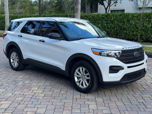 2021 Ford Explorer Base