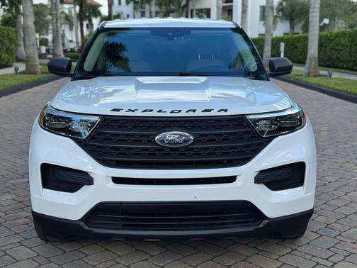 2021 Ford Explorer Base