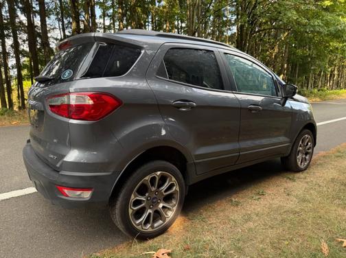 Gray 2016 Ford Escape SE
