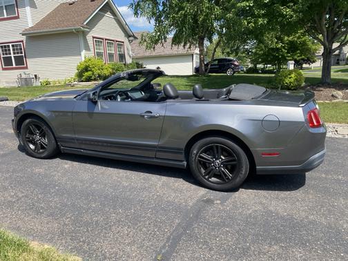 2010 Ford Mustang Base