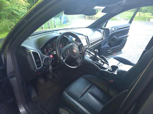 Gray 2012 Porsche Cayenne Cayenne