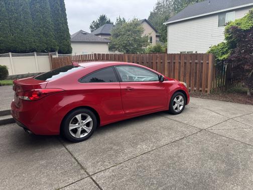2013 Hyundai ELANTRA GS