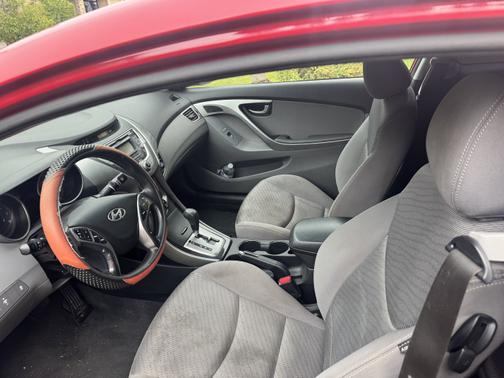 2013 Hyundai ELANTRA GS