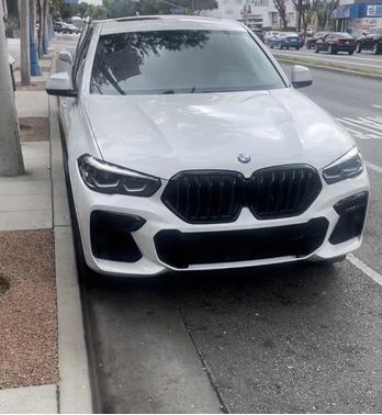 2022 BMW X6 xDrive40i