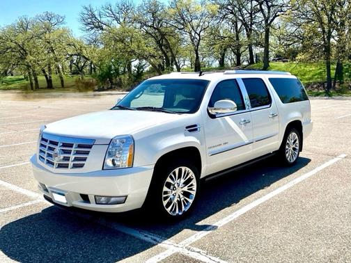 2011 Cadillac Escalade ESV Premium