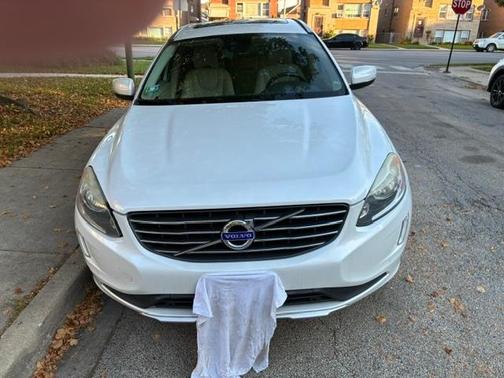 White 2015 Volvo XC60 T5 Premier