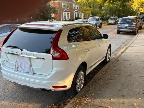 White 2015 Volvo XC60 T5 Premier