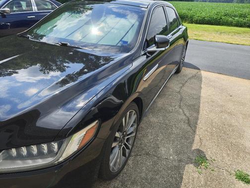 Black 2017 Lincoln Continental Reserve