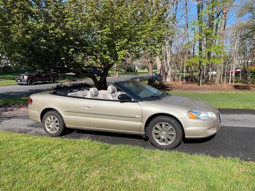 Gray 2006 Chrysler Sebring Limited