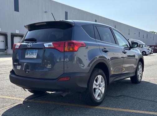 2013 Toyota RAV4 LE