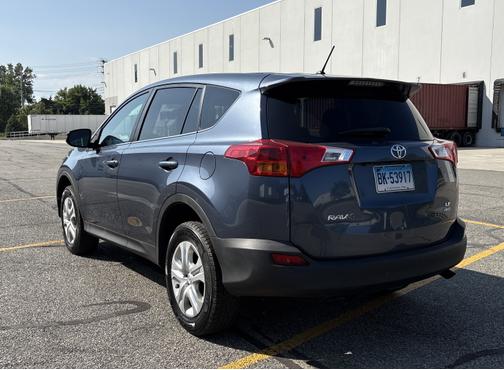 2013 Toyota RAV4 LE