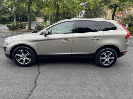 2013 Volvo XC60 T6 Premier Plus