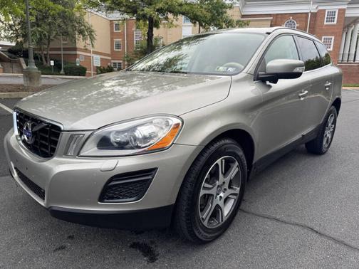2013 Volvo XC60 T6 Premier Plus