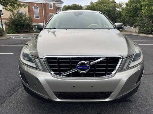 2013 Volvo XC60 T6 Premier Plus