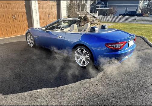 2014 Maserati GranTurismo Base