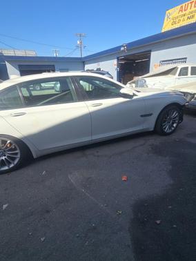 White 2013 BMW 740 Li