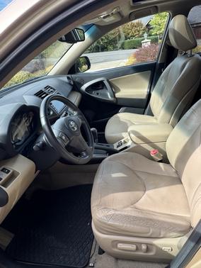 2011 Toyota RAV4 Limited
