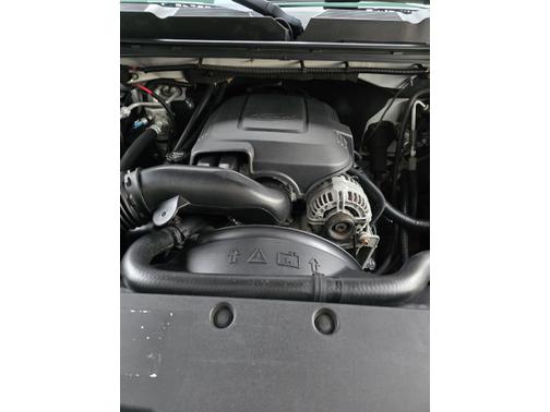 White 2009 Chevrolet Silverado 2500 LT Crew Cab