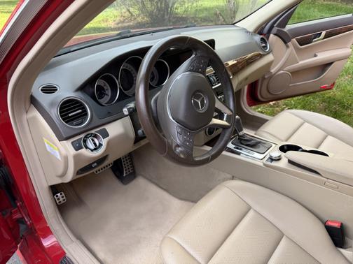 2014 Mercedes-Benz C-Class C 300 4MATIC Sport