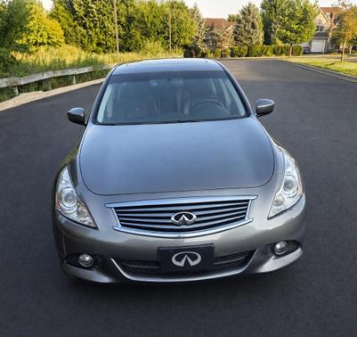 Gray 2012 INFINITI G37 x