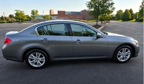 Gray 2012 INFINITI G37 x