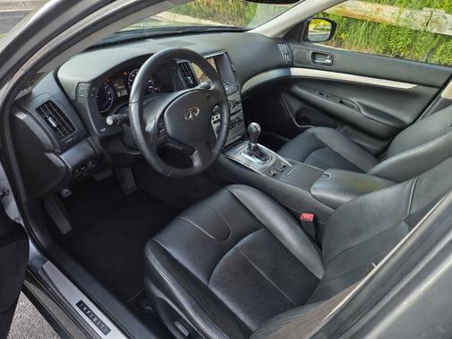 Gray 2012 INFINITI G37 x