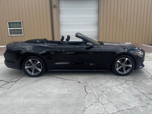 2015 Ford Mustang V6