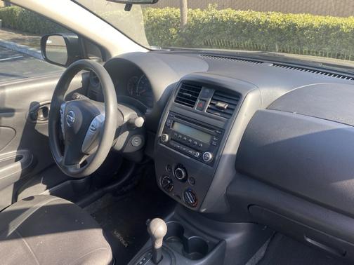 2015 Nissan Versa 1.6 S+