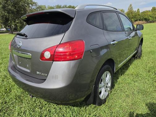 Gray 2012 Nissan Rogue SV