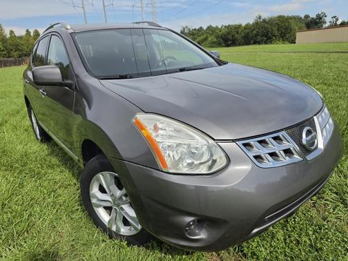 Gray 2012 Nissan Rogue SV