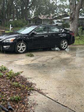 Black 2015 Nissan Altima 2.5 SL
